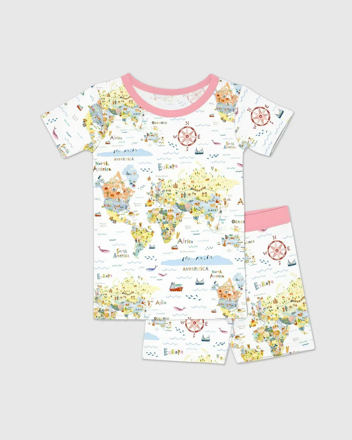 Template Zweiteiliges Pyjama-Set mit kurzen Ärmeln und Shorts