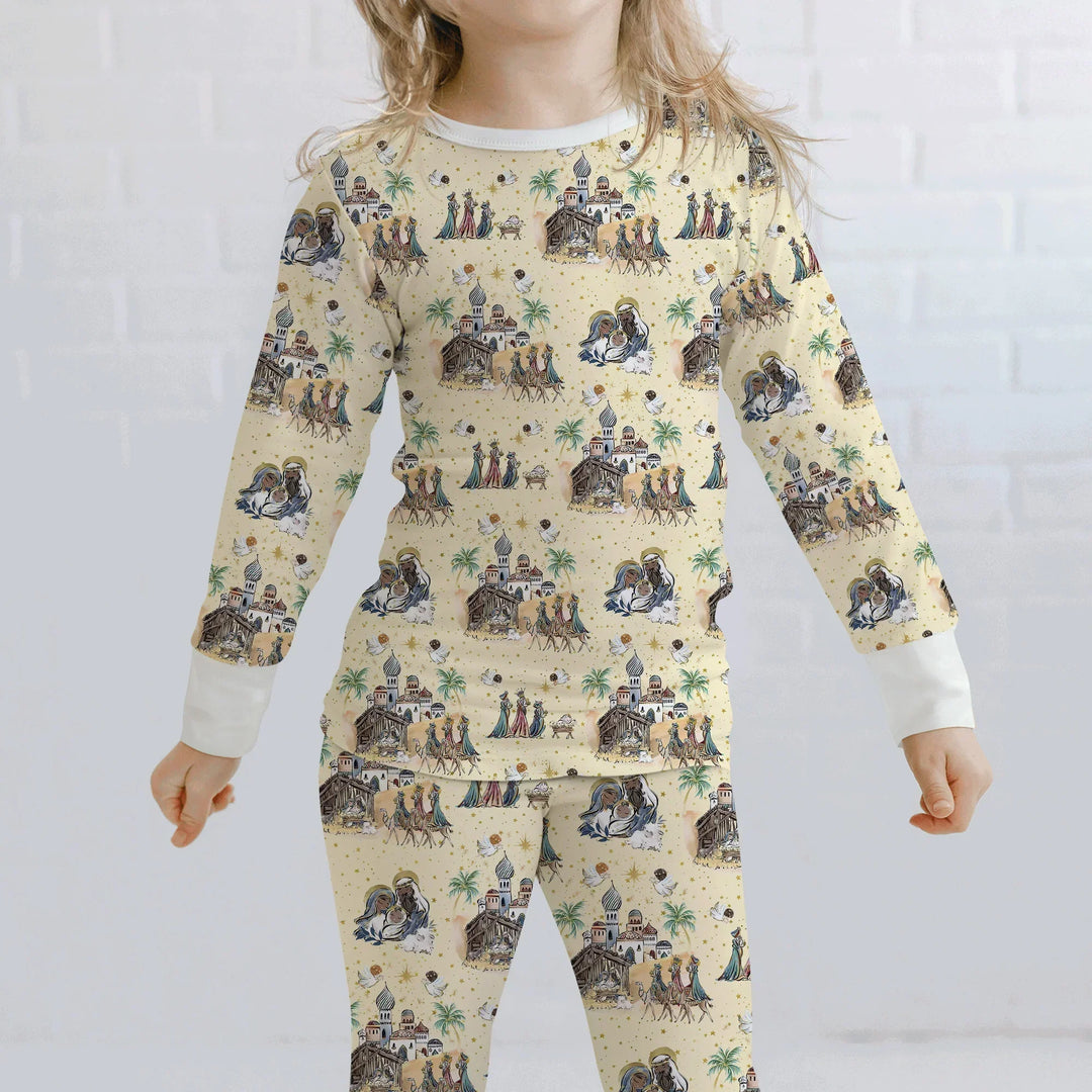 Zweiteiliges Langarm-Pyjama-Set mit Sommerfrüchten