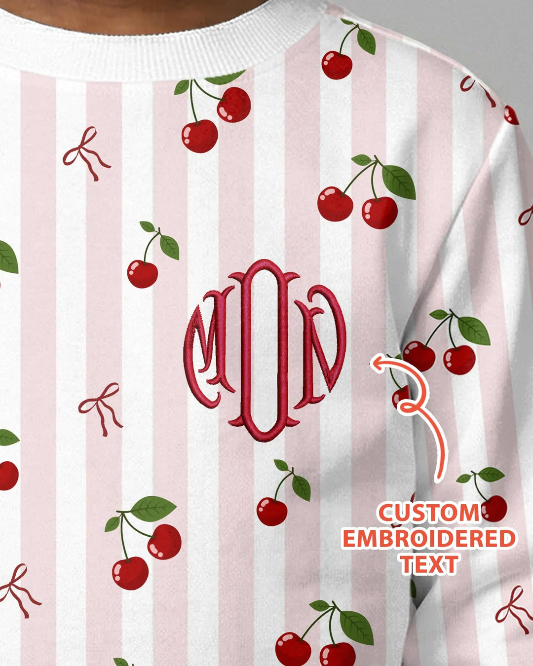 Personalisiertes besticktes Monogramm-Letter Kirsch Bambus Rundhalsshirt