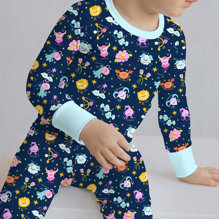 Zweiteiliges Langarm-Pyjama-Set mit Sommerfrüchten