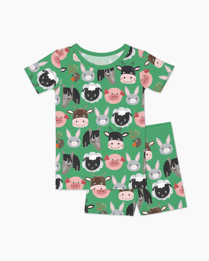Template Zweiteiliges Pyjama-Set mit kurzen Ärmeln und Shorts