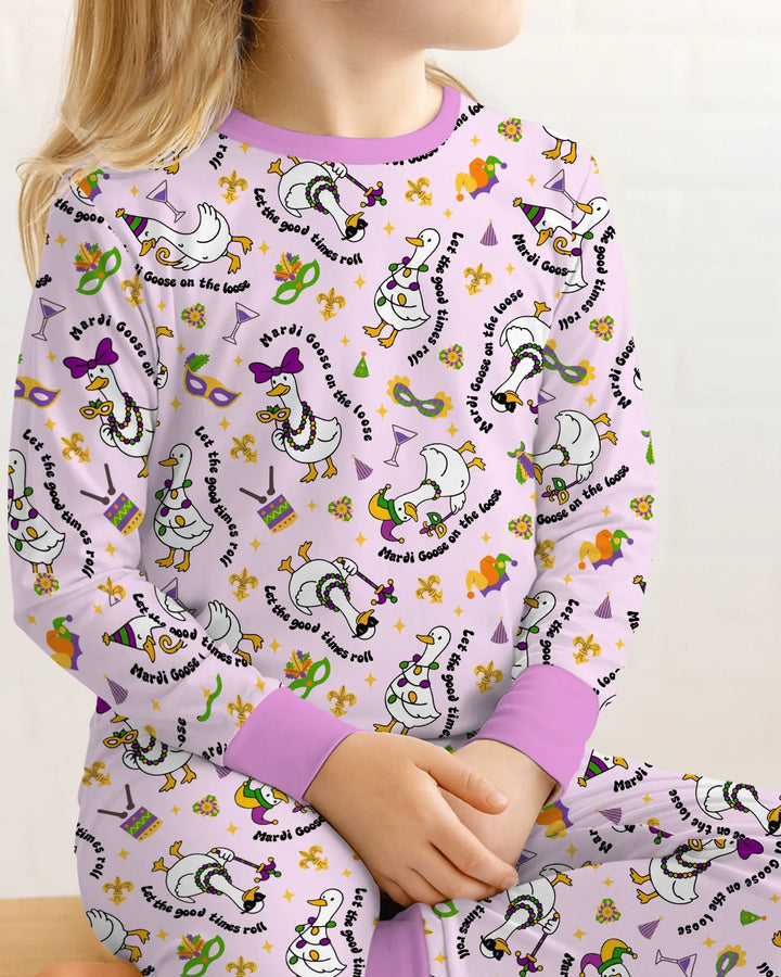 Zweiteiliges Langarm-Pyjama-Set mit Sommerfrüchten