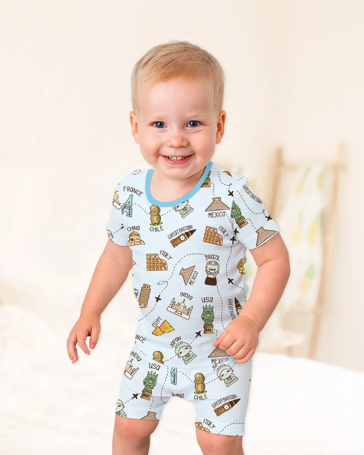 Template Zweiteiliges Pyjama-Set mit kurzen Ärmeln und Shorts