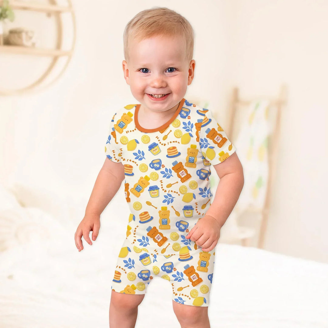 Template Zweiteiliges Pyjama-Set mit kurzen Ärmeln und Shorts