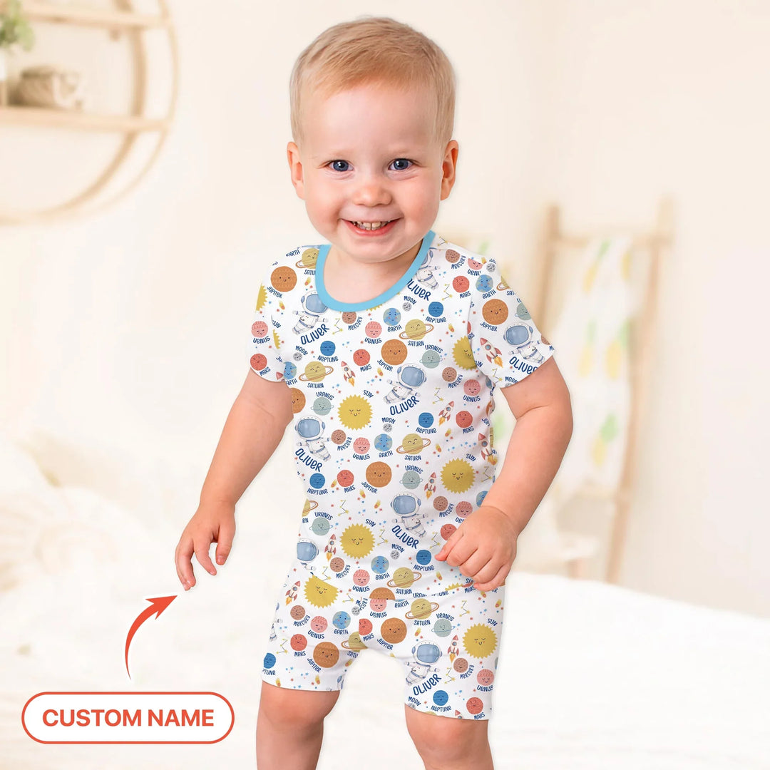 Zweiteiliges Pyjama-Set mit kurzen Ärmeln und Shorts im Sommer-Design
