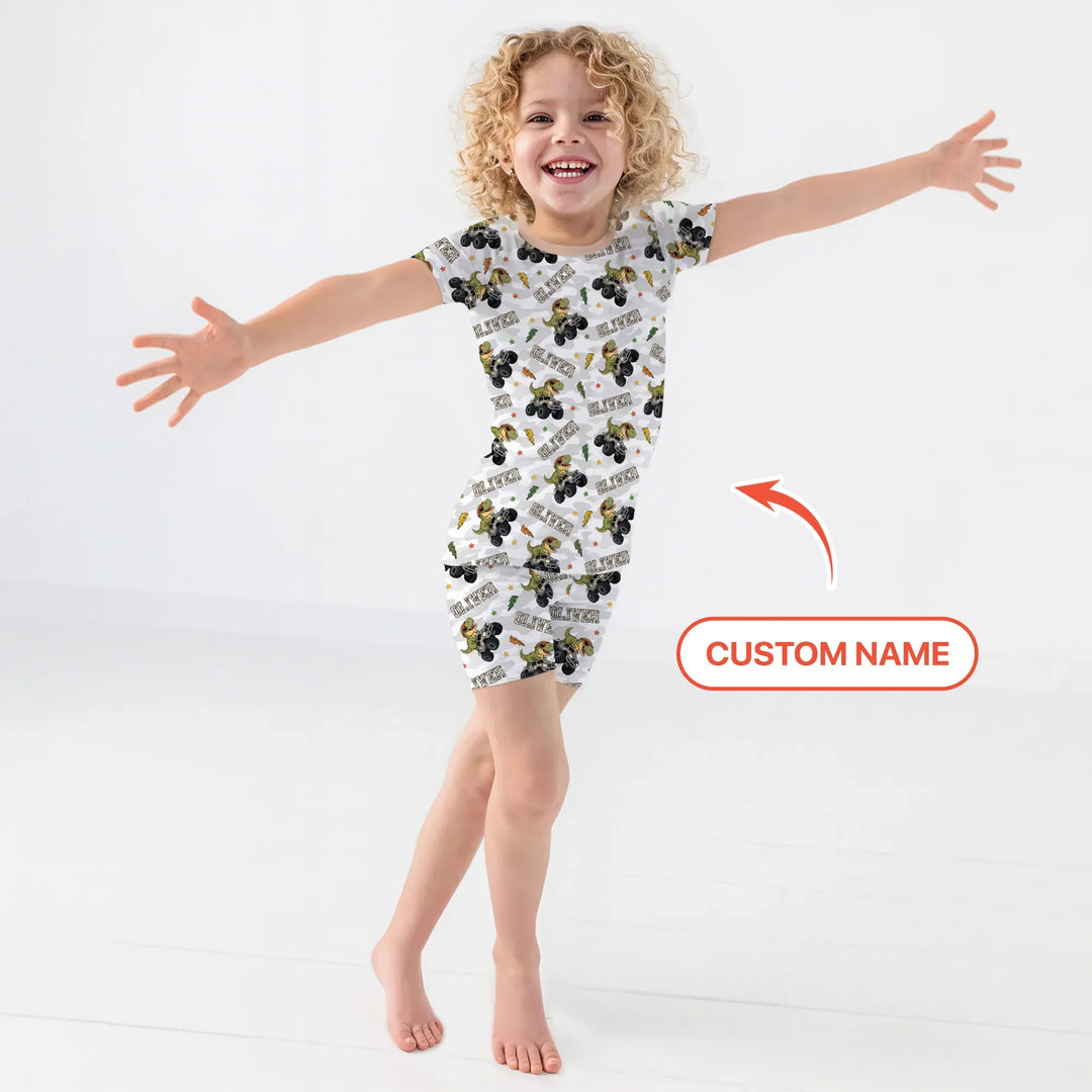 Zweiteiliges Pyjama-Set mit kurzen Ärmeln und Shorts im Sommer-Design