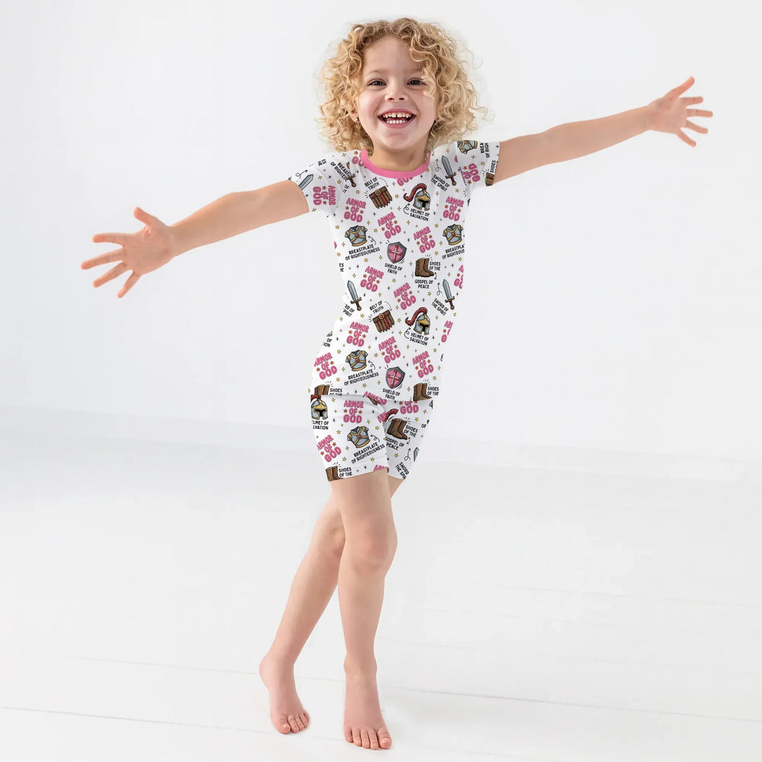 Template Zweiteiliges Pyjama-Set mit kurzen Ärmeln und Shorts