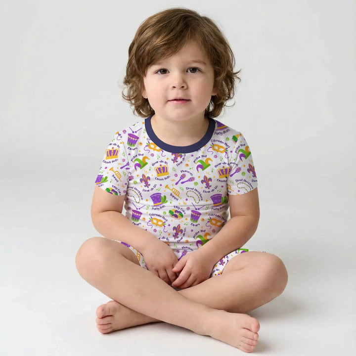 Template Zweiteiliges Pyjama-Set mit kurzen Ärmeln und Shorts