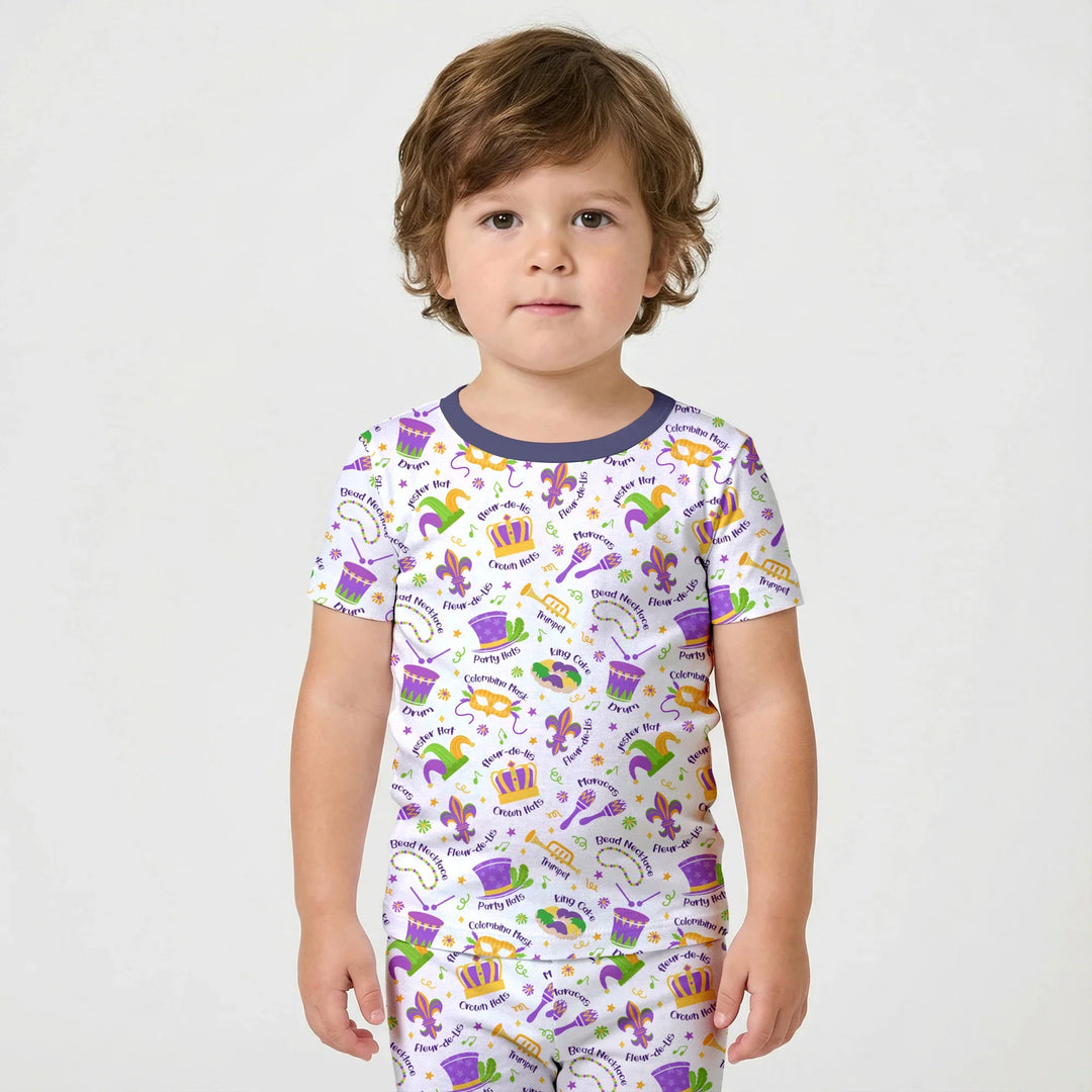 Template Zweiteiliges Pyjama-Set mit kurzen Ärmeln und Shorts