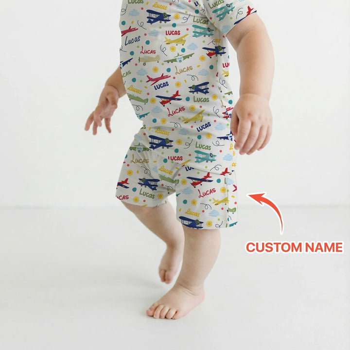 Zweiteiliges Pyjama-Set mit kurzen Ärmeln und Shorts im Sommer-Design