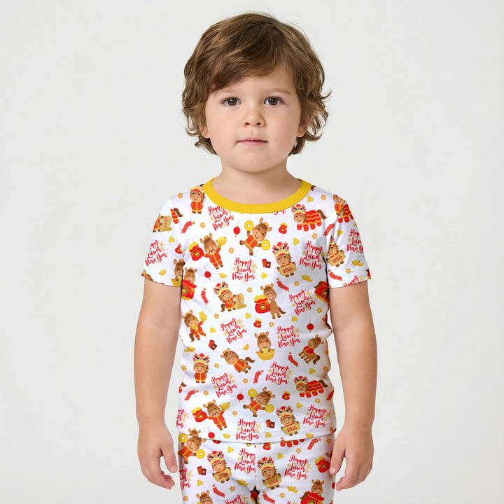 Template Zweiteiliges Pyjama-Set mit kurzen Ärmeln und Shorts