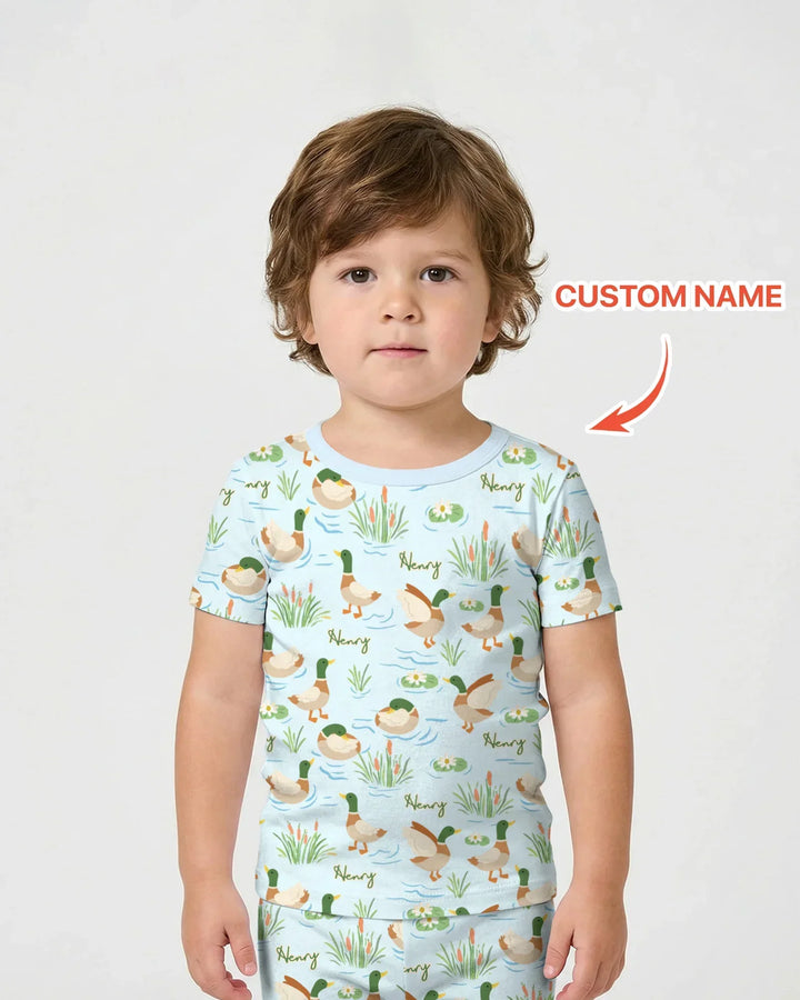 Zweiteiliges Pyjama-Set mit kurzen Ärmeln und Shorts im Sommer-Design