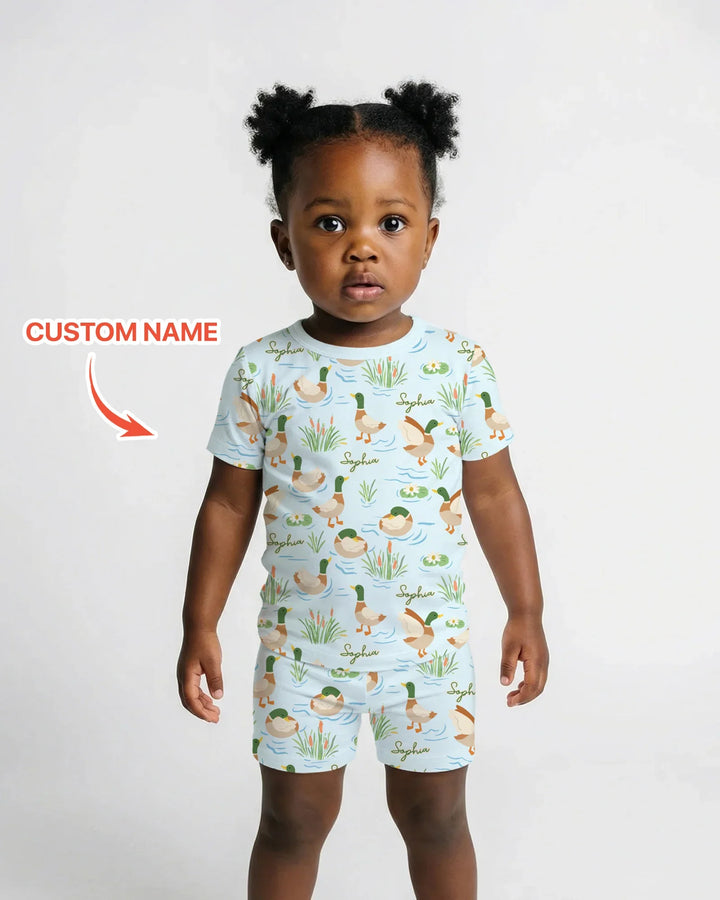 Zweiteiliges Pyjama-Set mit kurzen Ärmeln und Shorts im Sommer-Design
