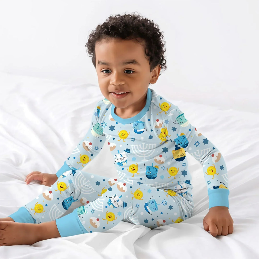 Zweiteiliges Langarm-Pyjama-Set mit Sommerfrüchten