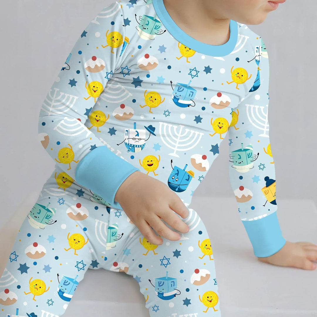 Zweiteiliges Langarm-Pyjama-Set mit Sommerfrüchten