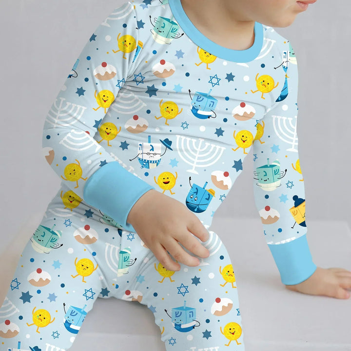 Zweiteiliges Langarm-Pyjama-Set mit Sommerfrüchten