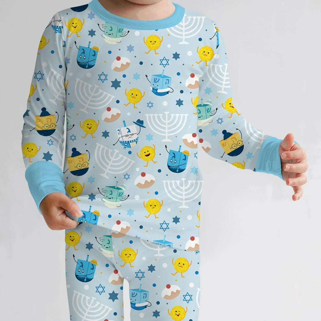 Zweiteiliges Langarm-Pyjama-Set mit Sommerfrüchten