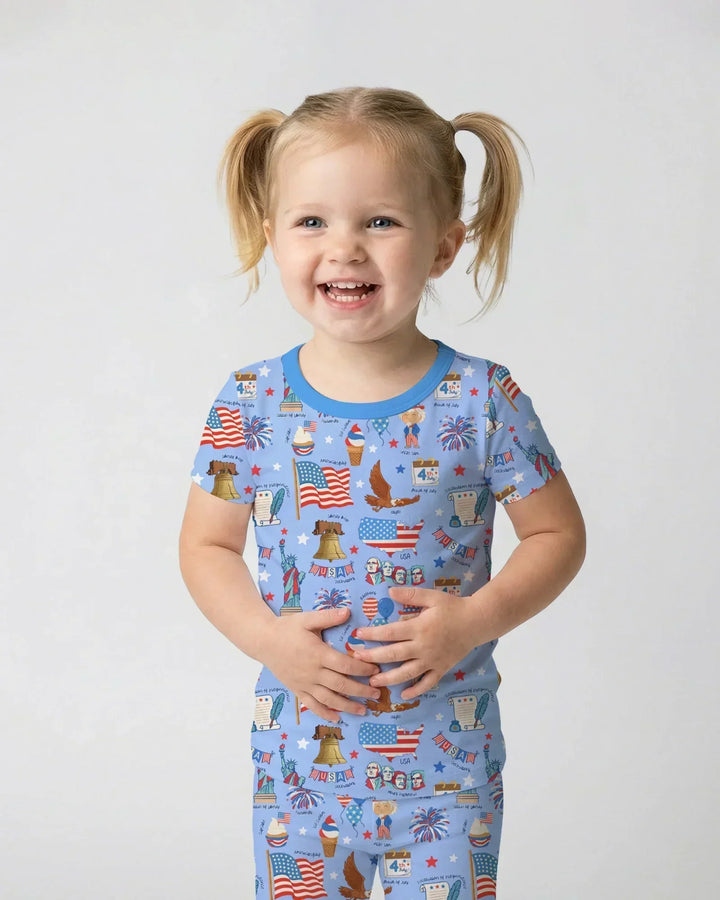 Zweiteiliges, kurzärmliges Pyjama-Set mit Marienkäfern
