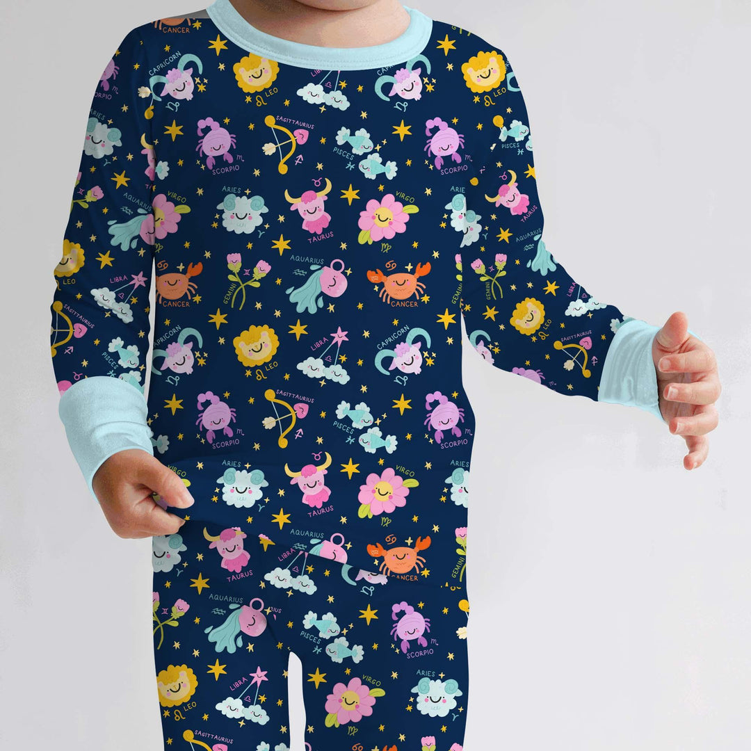 Zweiteiliges Langarm-Pyjama-Set mit Sommerfrüchten