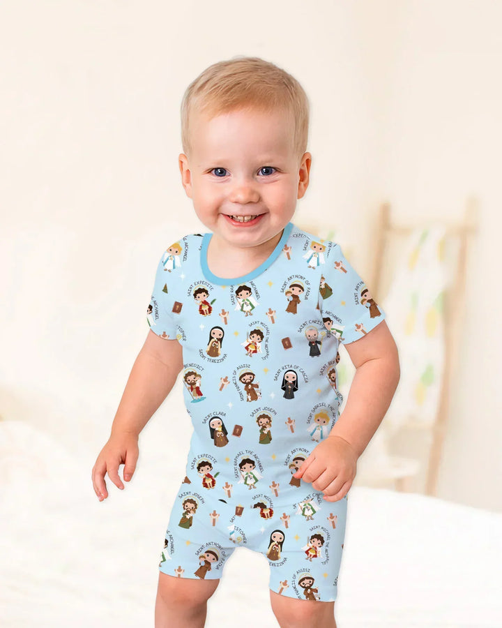 Template Zweiteiliges Pyjama-Set mit kurzen Ärmeln und Shorts