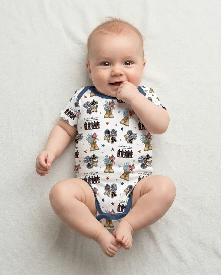 Gerippte Babykleidung mit individuellem Foto - Weich &amp; Skizzenhaft