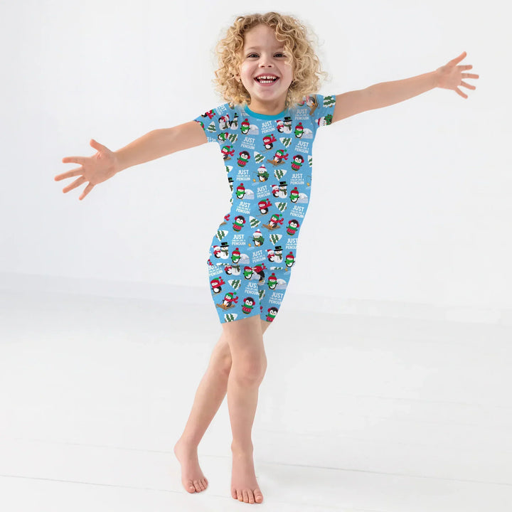 Template Zweiteiliges Pyjama-Set mit kurzen Ärmeln und Shorts