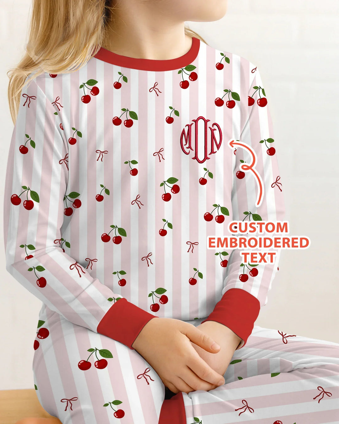 Zweiteiliges Langarm-Pyjama-Set mit Sommerfrüchten