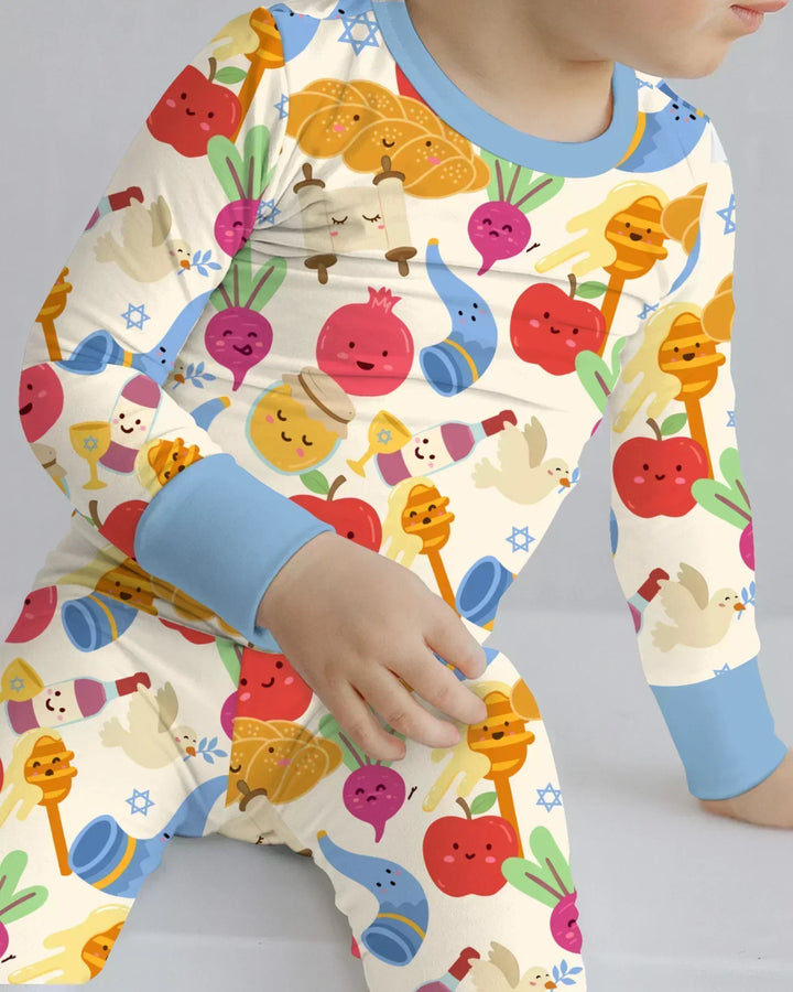 Zweiteiliges Langarm-Pyjama-Set mit Sommerfrüchten