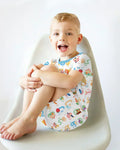 Template Zweiteiliges Pyjama-Set mit kurzen Ärmeln und Shorts