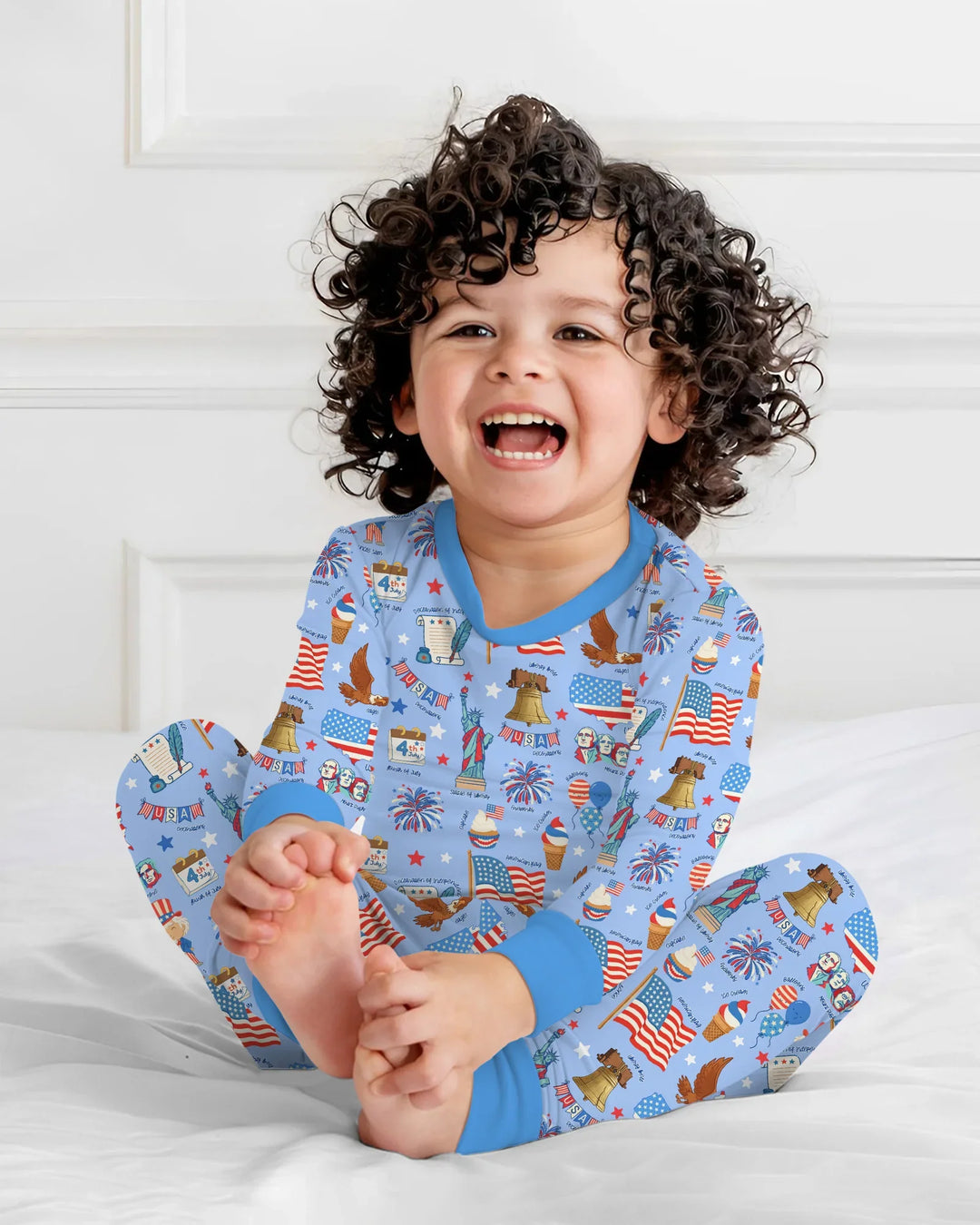 Zweiteiliges Langarm-Pyjama-Set mit Sommerfrüchten