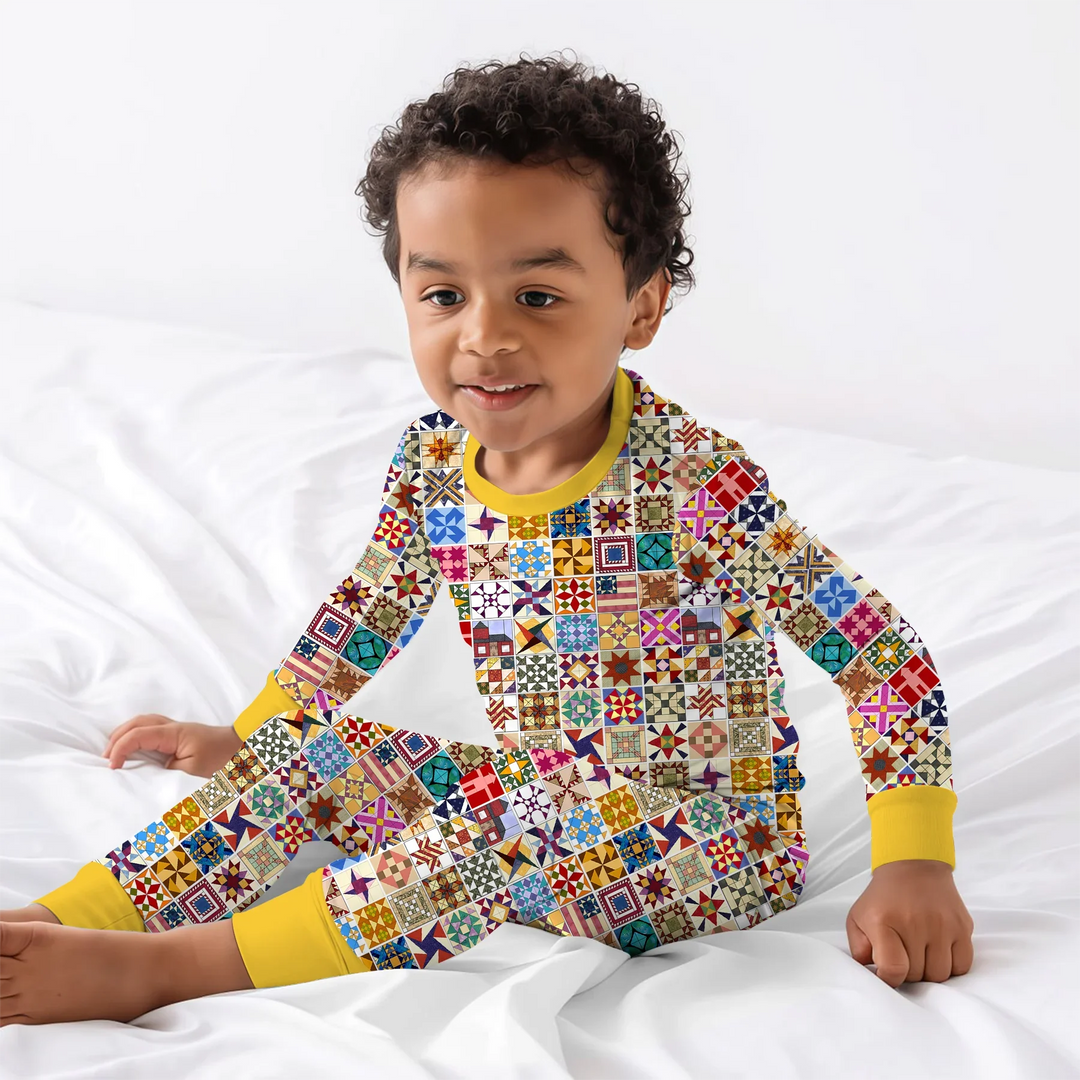 Zweiteiliges Langarm-Pyjama-Set mit Sommerfrüchten
