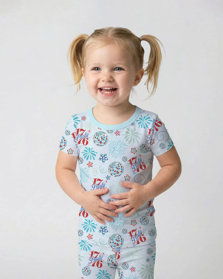 Zweiteiliges, kurzärmliges Pyjama-Set mit Marienkäfern