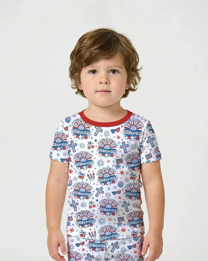 Template Zweiteiliges Pyjama-Set mit kurzen Ärmeln und Shorts