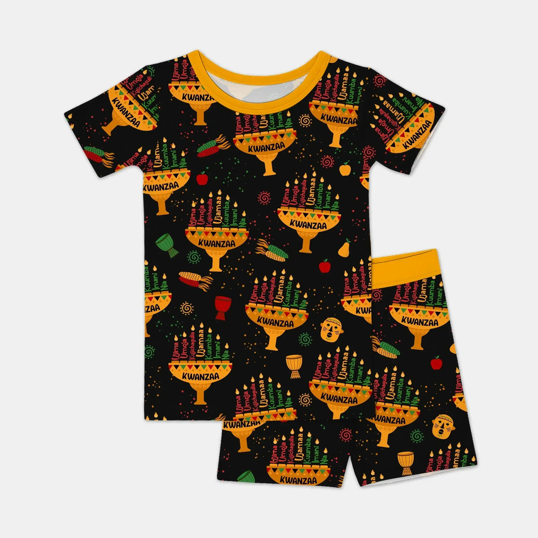 Template Zweiteiliges Pyjama-Set mit kurzen Ärmeln und Shorts