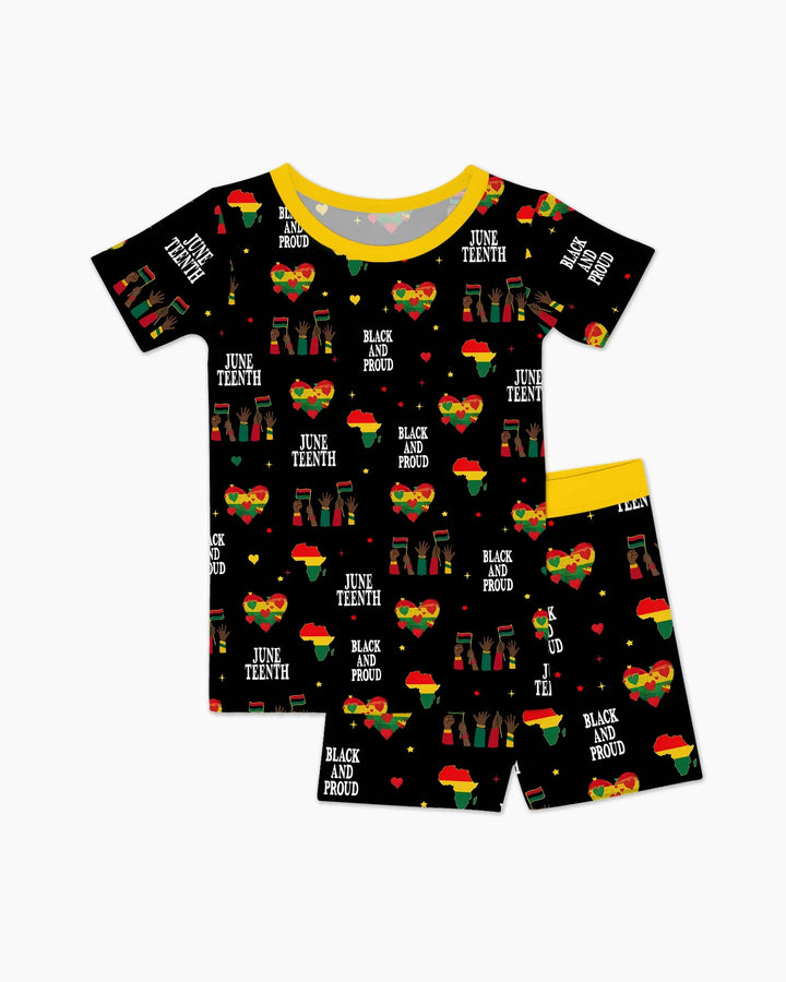 Template Zweiteiliges Pyjama-Set mit kurzen Ärmeln und Shorts
