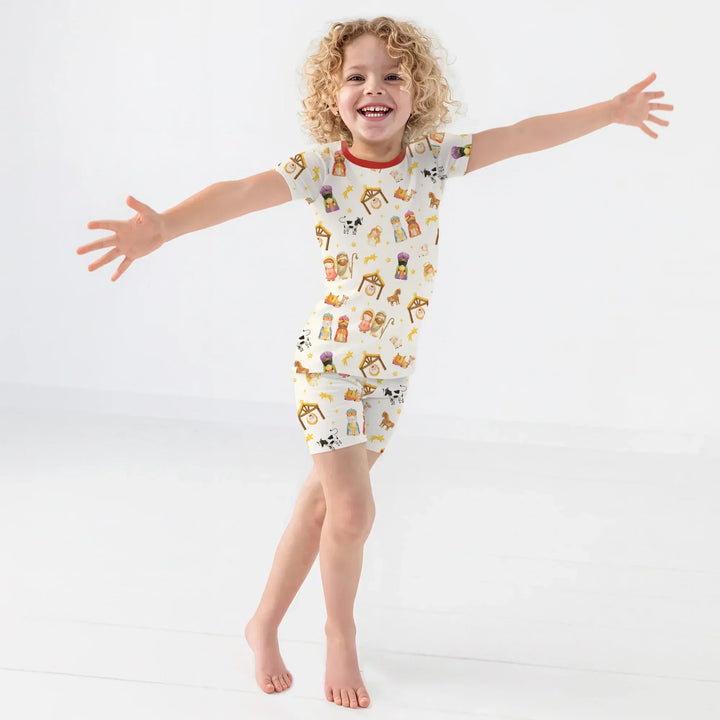 Zweiteiliges Pyjama-Set mit kurzen Ärmeln und Shorts im Sommer-Design