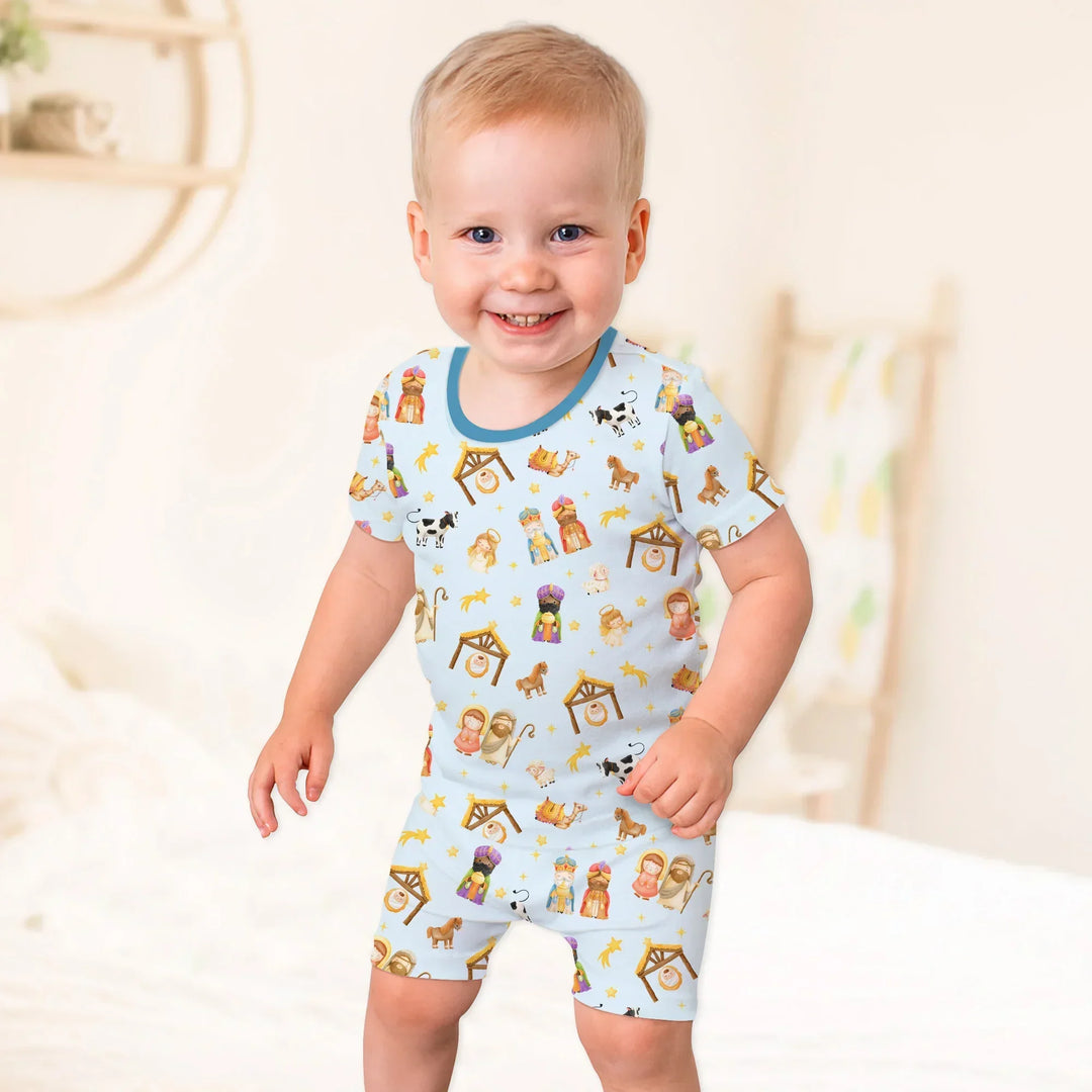 Zweiteiliges Pyjama-Set mit kurzen Ärmeln und Shorts im Sommer-Design