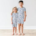 Zweiteiliges Pyjama-Set mit kurzen Ärmeln und Shorts im Sommer-Design
