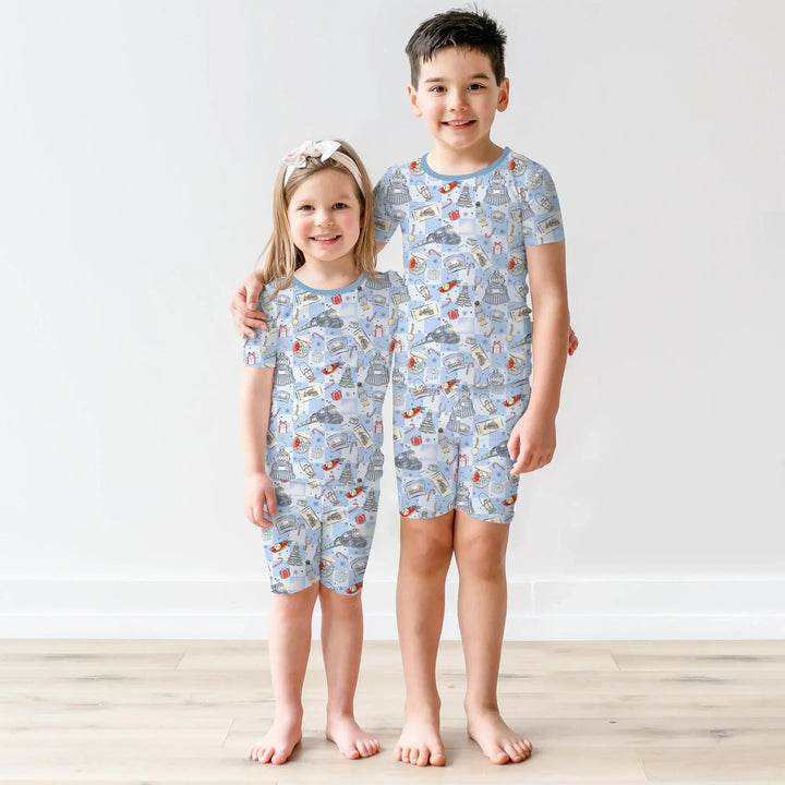 Zweiteiliges Pyjama-Set mit kurzen Ärmeln und Shorts im Sommer-Design