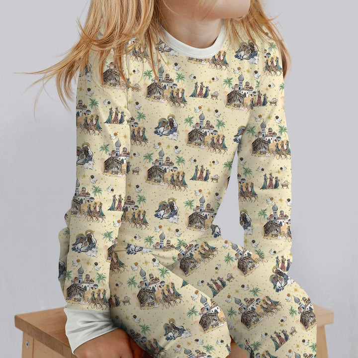 Zweiteiliges Langarm-Pyjama-Set mit Sommerfrüchten