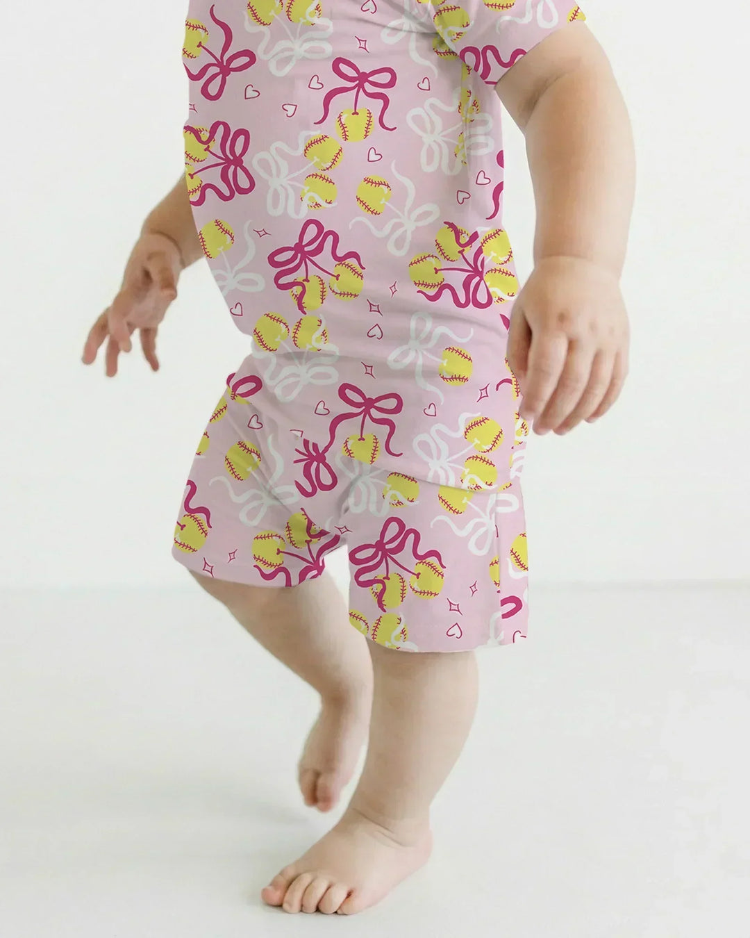 Zweiteiliges Pyjama-Set mit kurzen Ärmeln und Shorts im Sommer-Design