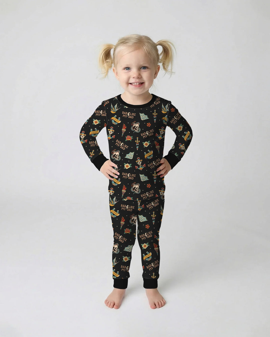 Zweiteiliges Langarm-Pyjama-Set mit Sommerfrüchten