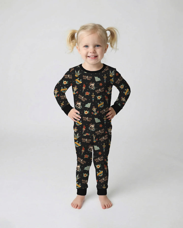 Zweiteiliges Langarm-Pyjama-Set mit Sommerfrüchten