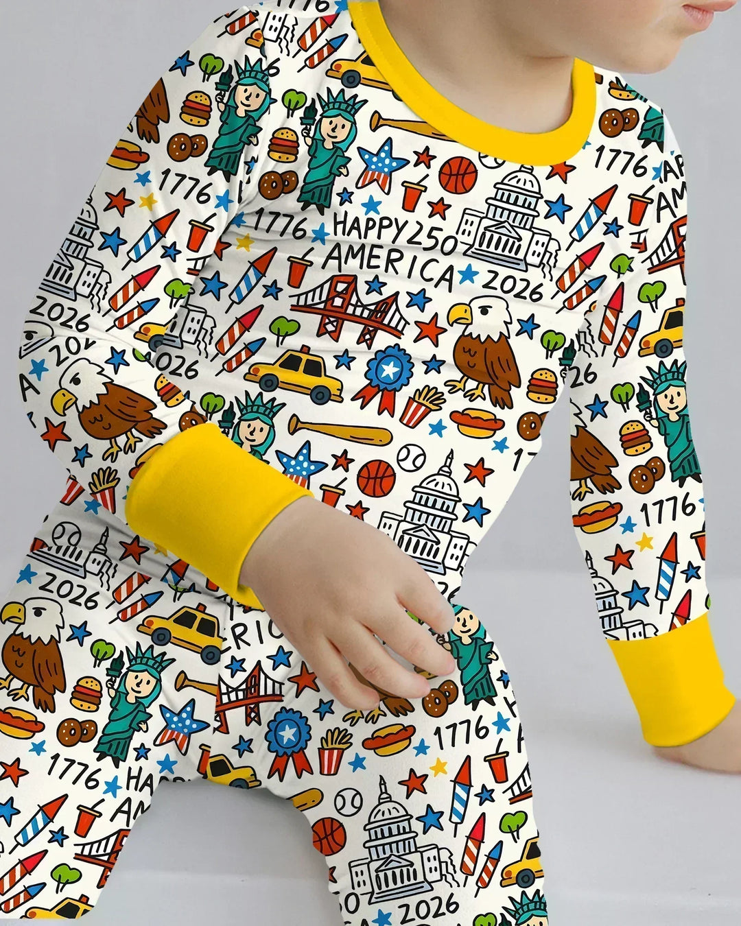 Zweiteiliges Langarm-Pyjama-Set mit Sommerfrüchten