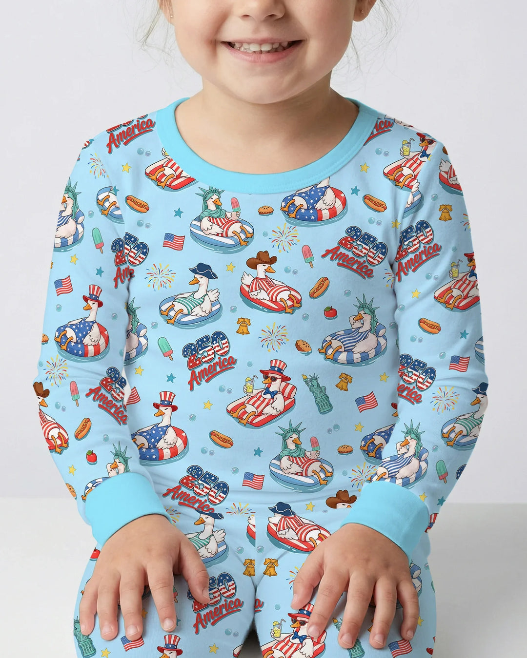 Zweiteiliges Langarm-Pyjama-Set mit Sommerfrüchten