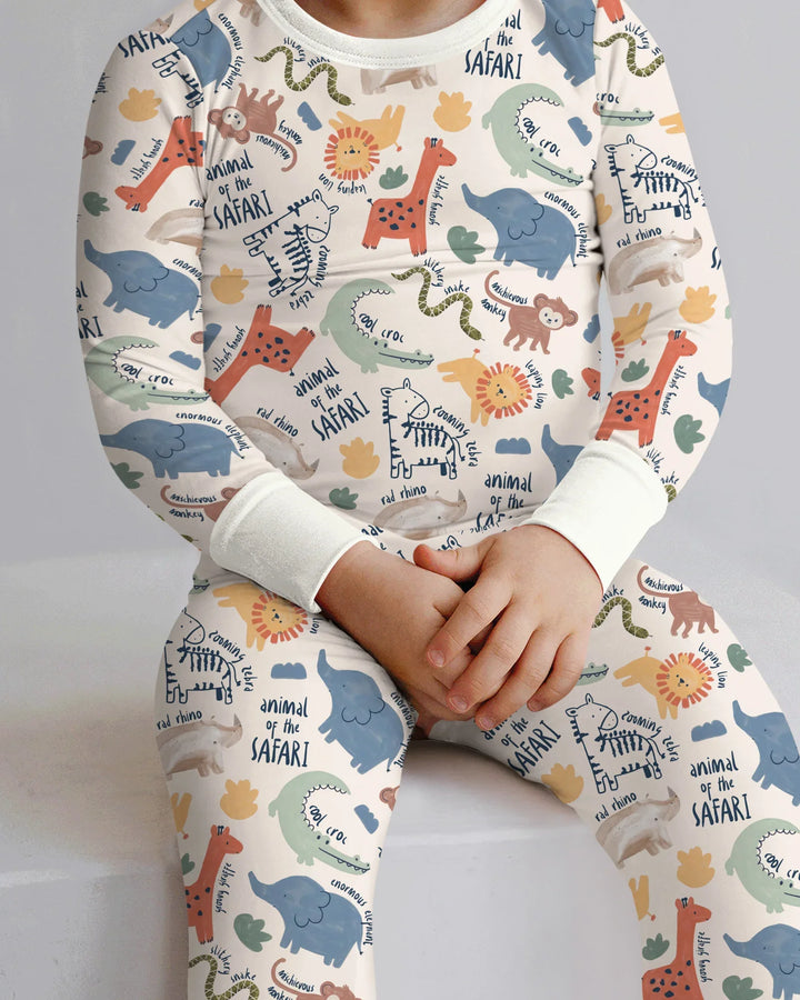 Zweiteiliges Langarm-Pyjama-Set mit Sommerfrüchten