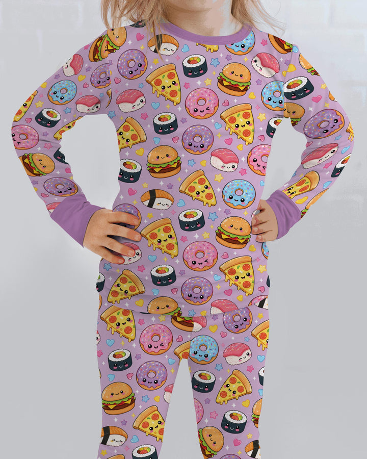 Zweiteiliges Langarm-Pyjama-Set mit Sommerfrüchten