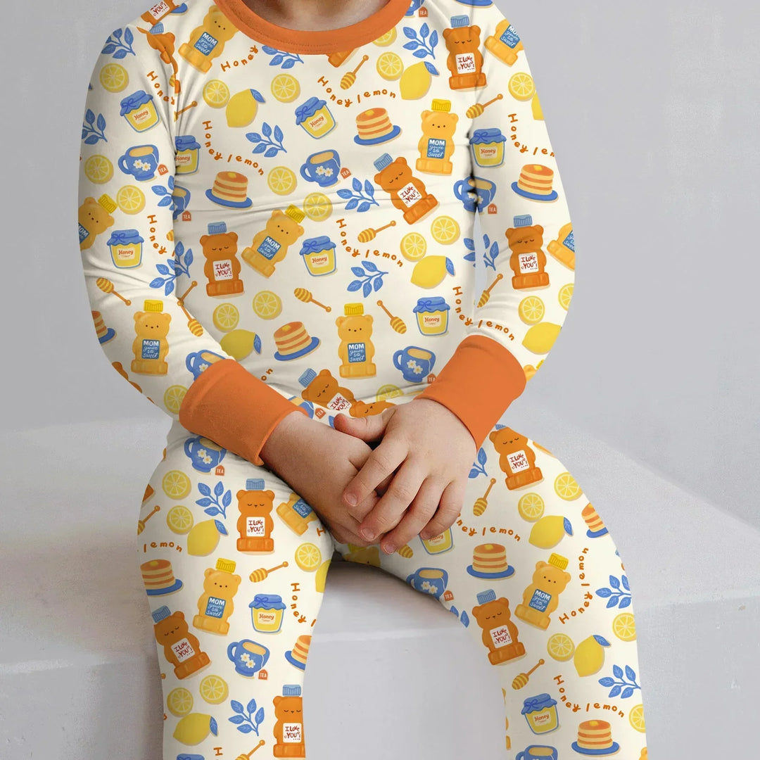 Zweiteiliges Langarm-Pyjama-Set mit Sommerfrüchten