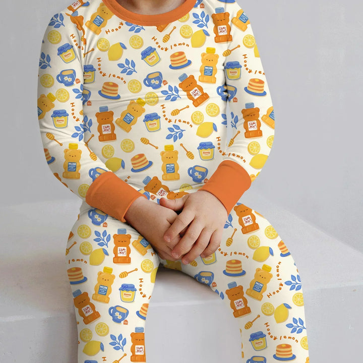 Zweiteiliges Langarm-Pyjama-Set mit Sommerfrüchten