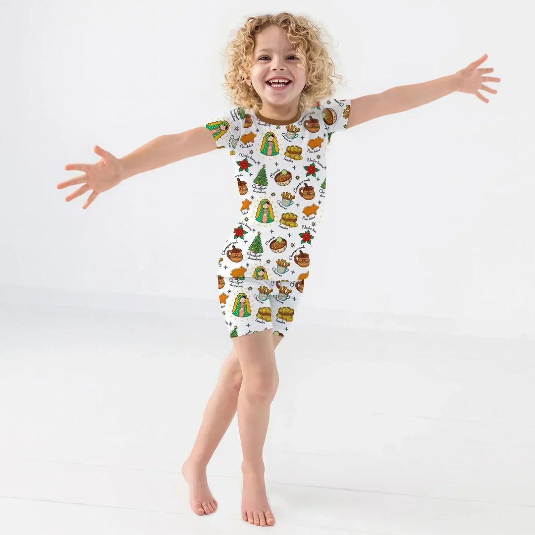 Template Zweiteiliges Pyjama-Set mit kurzen Ärmeln und Shorts